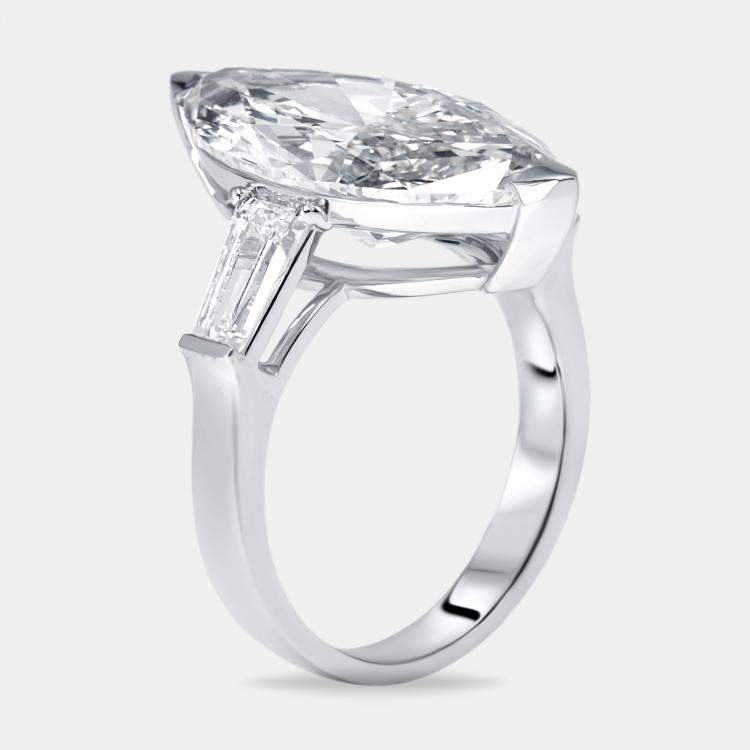 مملوكة مسبقًا 9 cts Marquise Trapezoid Lab Grown Diamond 18k White Gold Ring Size 51