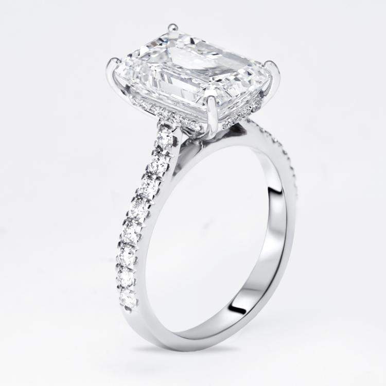 Pre Owned 5.5 cts Emerald Cut Round Lab Grown Diamond 18k White Gold Ring Size 51