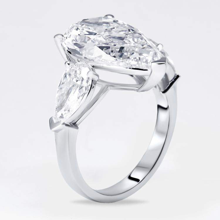 Pre Owned 9 cts Pear Lab Grown Diamond 18k White Gold Ring Size 51