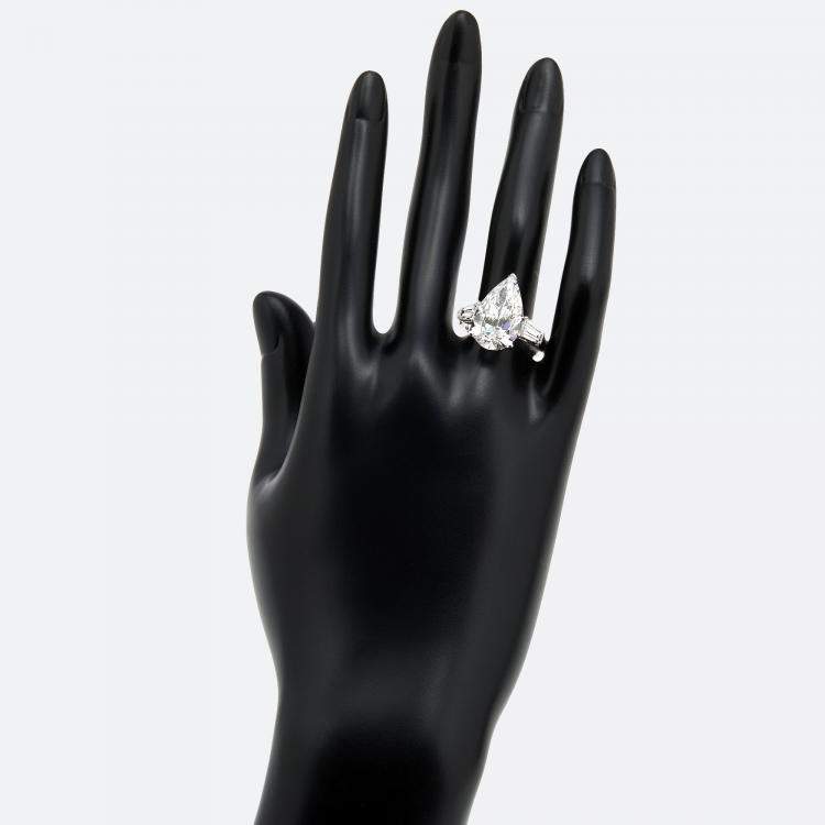 Pre Owned 8 cts Pear Trapezoid Lab Grown Diamond 18k White Gold Ring Size 52