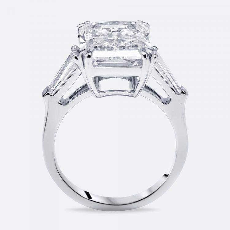 Pre Owned 7.8 cts Radiant Trapezoid Lab Grown Diamond 18k White Gold Ring Size 52