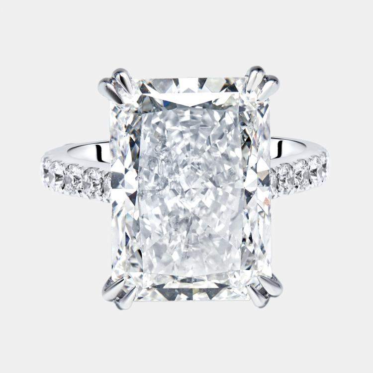 Pre Owned 10.3 cts Radiant Trapezoid Lab Grown Diamond 18k White Gold Ring Size 53