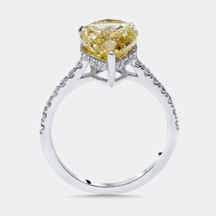 Pre Owned 4.5 cts Fancy Yellow Pear, Round Lab Grown Diamonds 18k White Gold Ring Size 51