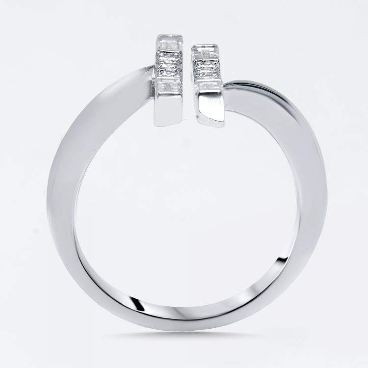 Pre Owned 0.66 cts Round, Emerald cut Lab Grown Diamonds 18k White Gold Ring Size 51