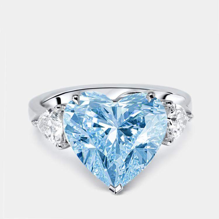 Pre Owned 6 cts VIvid Blue Heart, Trillion Lab Grown Diamonds 18k White Gold Ring Size 52