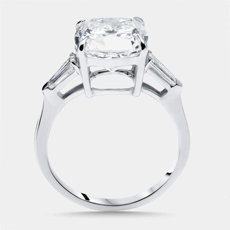 مملوكة مسبقًا 5.5 cts Cushion, Trapezoid Lab Grown Diamonds 18k White Gold Ring Size 52