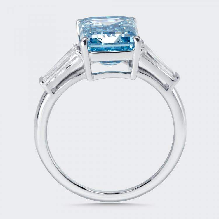 Pre Owned 5.8 cts Vivid Blue Emerald Cut, Trapezoid Lab Grown Diamonds 18k White Gold Ring Size 52