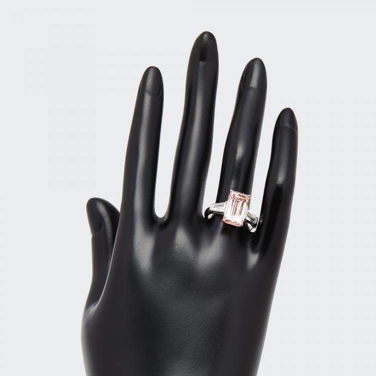 Pre Owned 5.8 cts Pink Emerald Cut, Trapezoid Lab Grown Diamonds 18k White Gold Ring Size 52