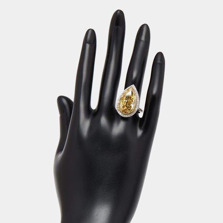Pre Owned 16.5 cts Fancy Yellow Pear, Round Lab Grown Diamonds 18k Two Tone Gold Ring Size 52