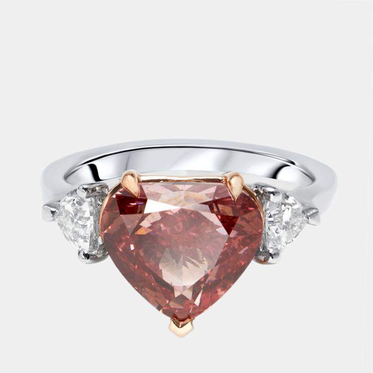 Pre Owned 4.7 cts Fancy Red Pear, Trillion Lab Grown Diamonds 18k Two Tone Gold Ring Size 52
