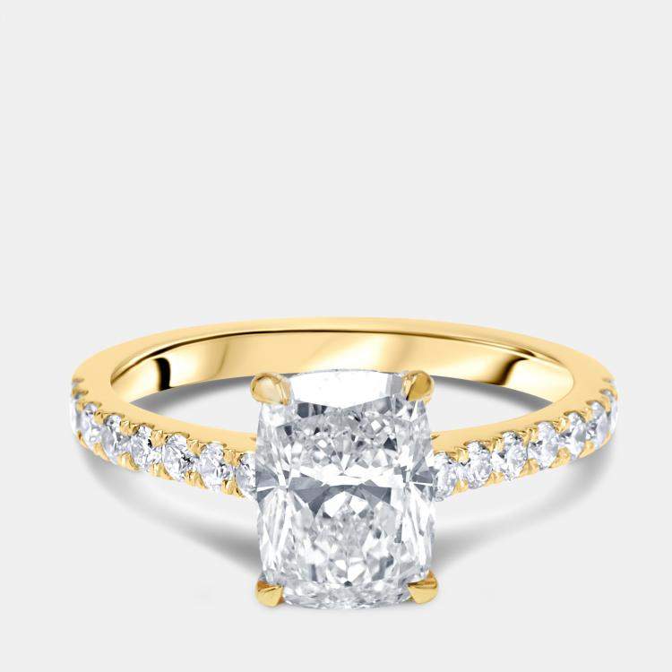 Pre Owned 2.3 cts Radiant, Round Lab Grown Diamonds 18k Yellow Gold Ring Size 52