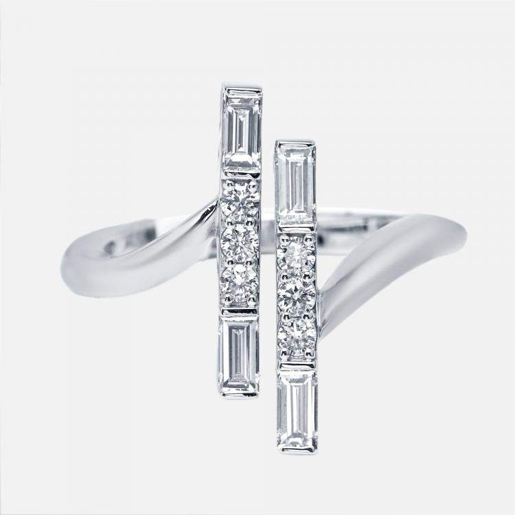 Pre Owned 0.66 cts Round, Emerald cut Lab Grown Diamonds 18k White Gold Ring Size 52
