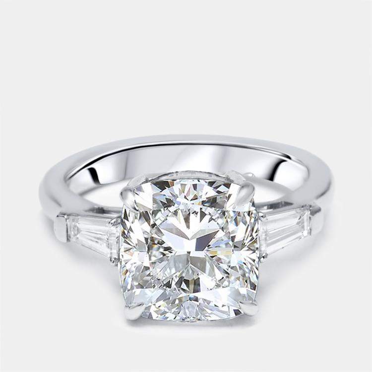 Pre Owned 5.5 cts Cushion, Trapezoid Lab Grown Diamonds 18k White Gold Ring Size 53