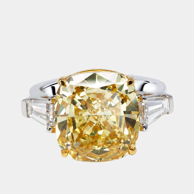 Pre Owned 9.22 cts Fancy Yellow Cushion, Trapezoid Lab Grown Diamonds 18k Two Tone Gold Ring Size 53
