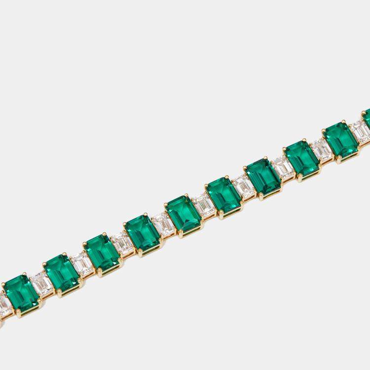 Pre Owned 16.5 cts Lab Grown Emerald, Emerald Cut Diamonds 18k Yellow Gold Bracelet
