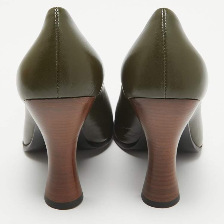 Pre Owned The Row Army Green Leather Jade Pumps Size 36