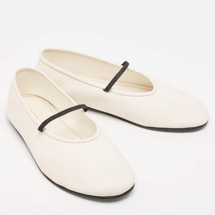 Pre Owned The Row Off White Leather Elastic Ballet Flats Size 35.5