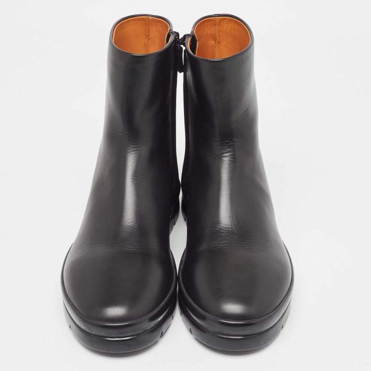 Pre Owned The Row Black Leather Boris Ankle Boots Size 40