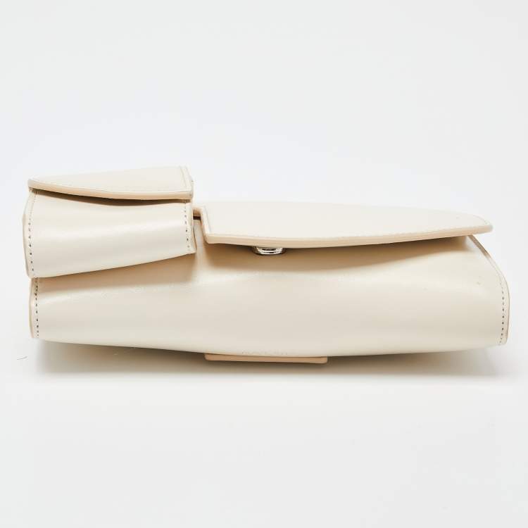 Pre Owned The Row Ivory Leather Horizontal Belt Bag