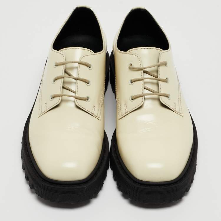Pre Owned The Row Cream Leather Ranger Derby Size 35.5