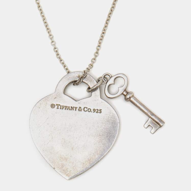 Pre Owned Tiffany & Co. Return To Tiffany Sterling Silver Heart Tag with Key Pendant Necklace