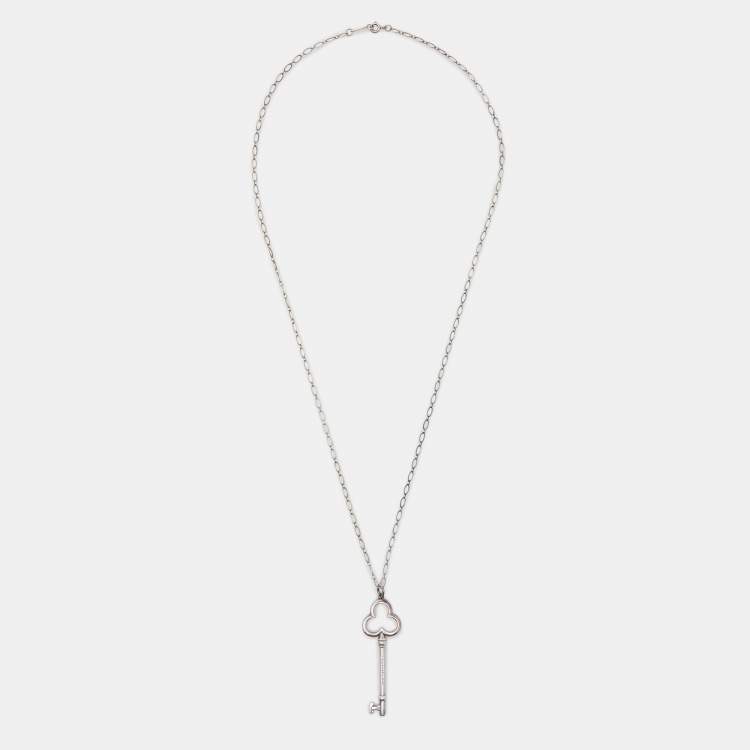 Pre Owned Tiffany & Co. Trefoil Key Sterling Silver Pendant Oval Link Chain Necklace