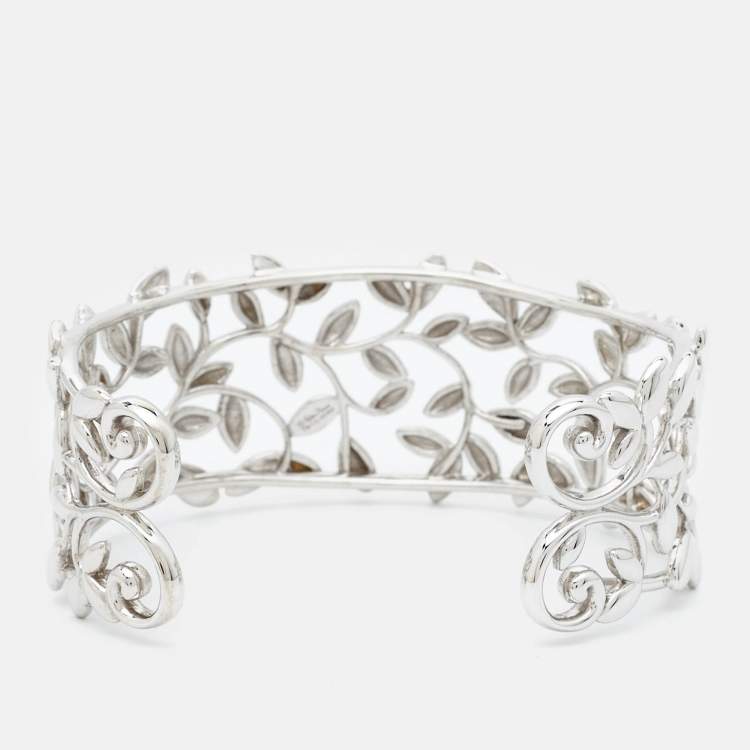 Pre Owned Tiffany & Co. Paloma Picasso Olive Leaf Sterling Silver Medium Model Open Cuff Bracelet