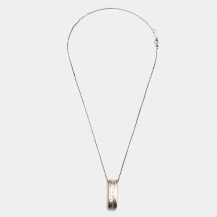 Pre Owned Tiffany & Co. 1837  Oval Loop Sterling Silver 925 Pendant Necklace