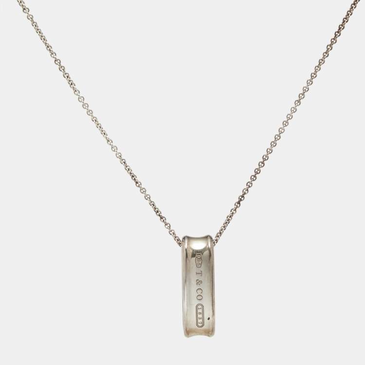 Pre Owned Tiffany & Co. 1837  Oval Loop Sterling Silver 925 Pendant Necklace