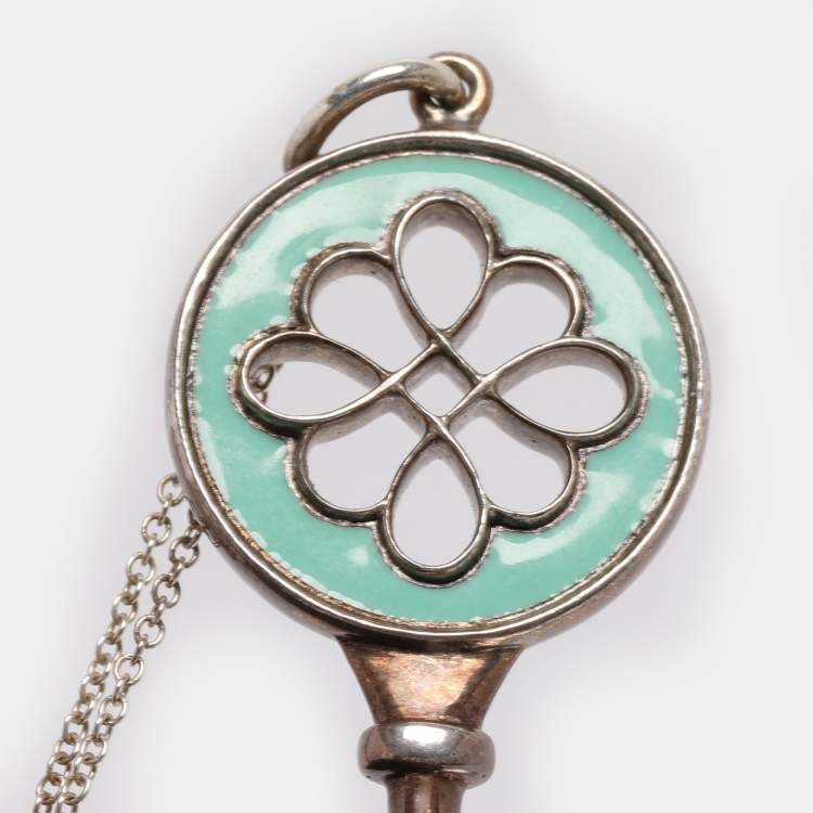 Pre Owned Tiffany & Co. Knot Key Enamel Silver Pendant Oval Chain Link Necklace 