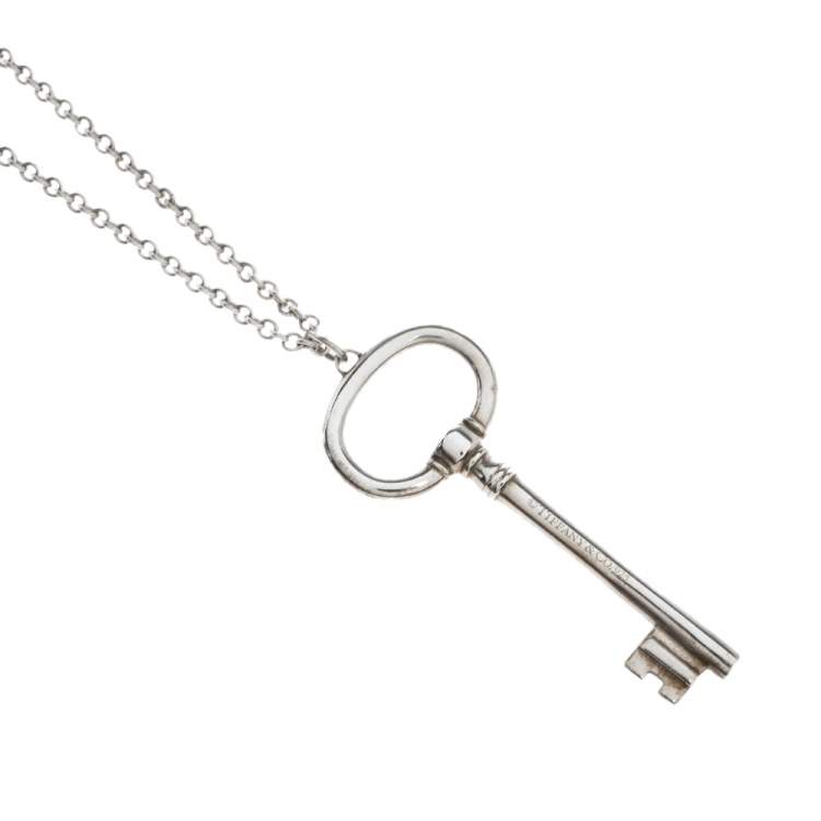 Pre Owned Tiffany & Co. Oval Key Silver Pendant Necklace