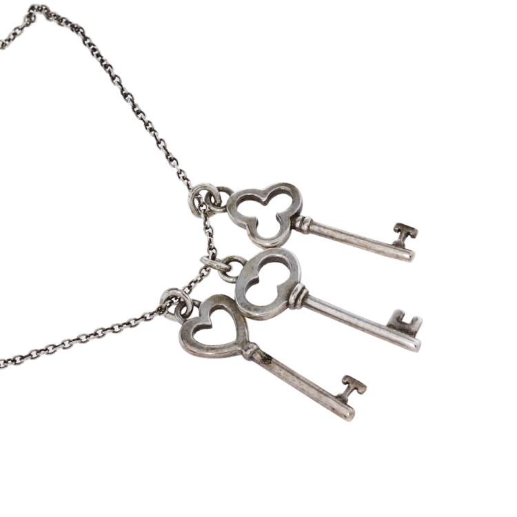 Pre Owned Tiffany & Co. Sterling Silver Mini Triple Key Pendant Necklace