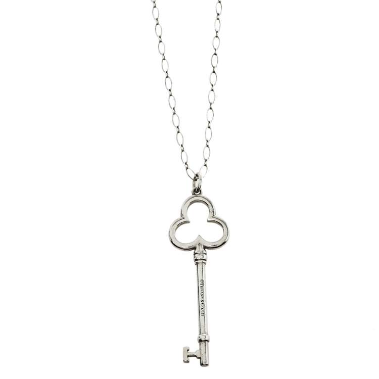 Pre Owned Tiffany & Co. Trefoil Key Silver Long Pendant Necklace