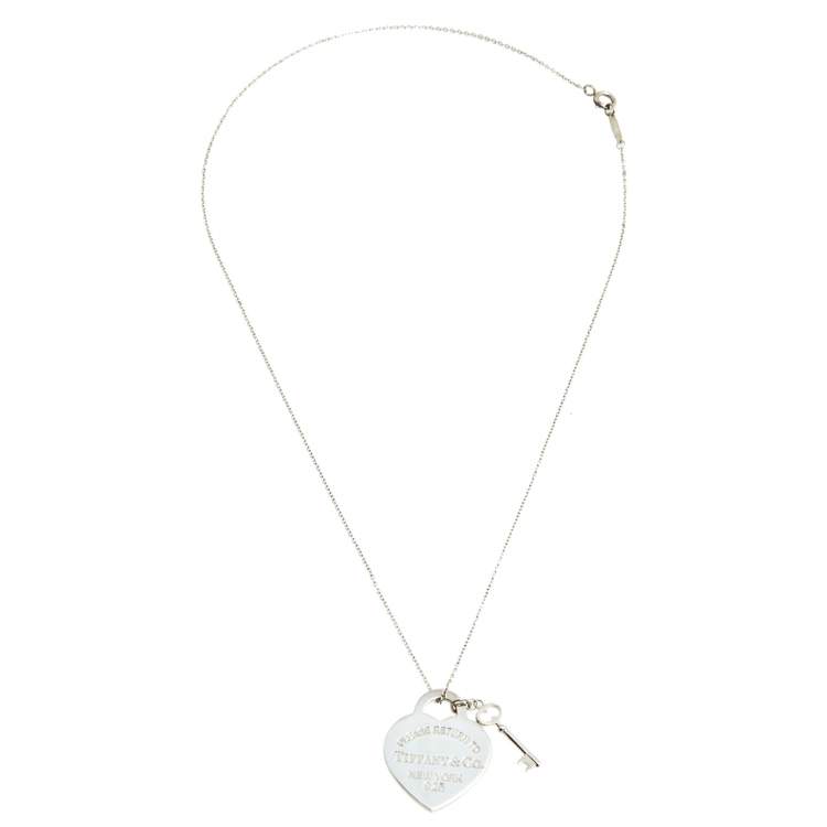 Pre Owned Tiffany & Co. Return To Tiffany Sterling Silver Heart Tag Key Pendant Necklace 