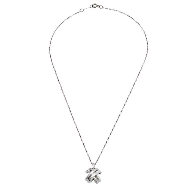 Tiffany & Co Classic “X” necklace {16”} | Necklace, Womens jewelry necklace,  Tiffany & co.