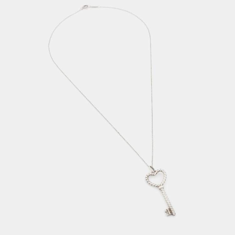 Pre Owned Tiffany & Co. Sterling Silver Twisted Heart Key Pendant Necklace