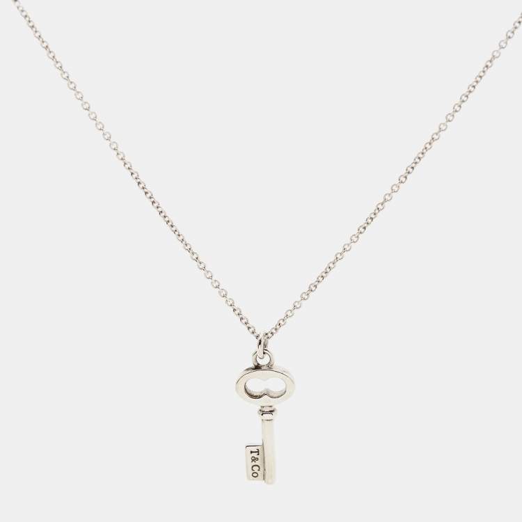 Pre Owned Tiffany & Co. Mini Oval Key Sterling Silver Pendant Necklace