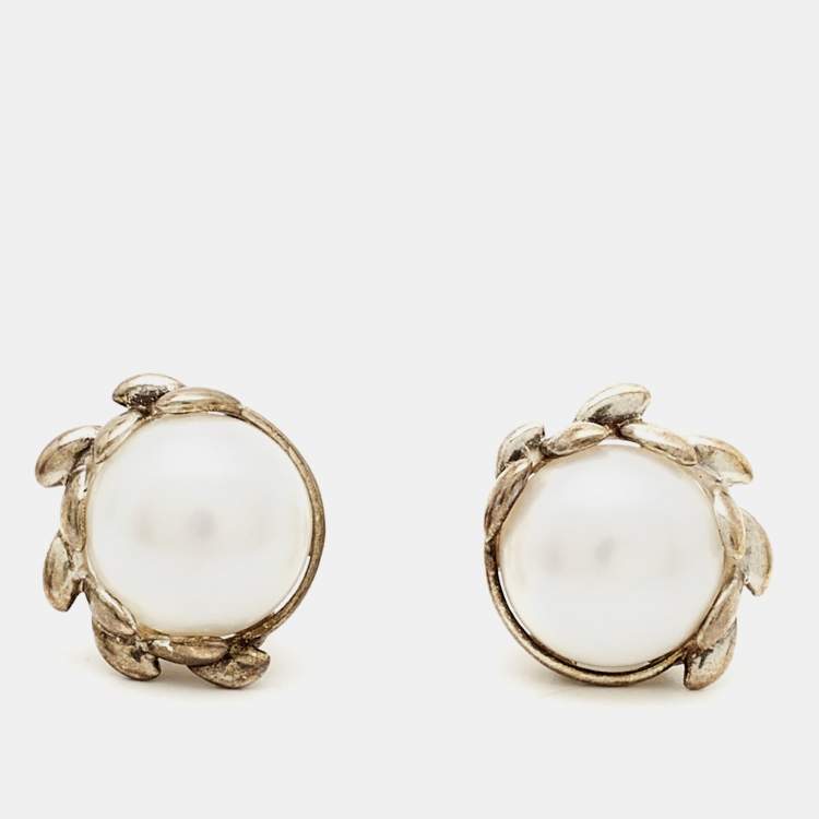Pre Owned Tiffany & Co. Paloma Picasso Cultured Pearl Olive Leaf Stud Earrings
