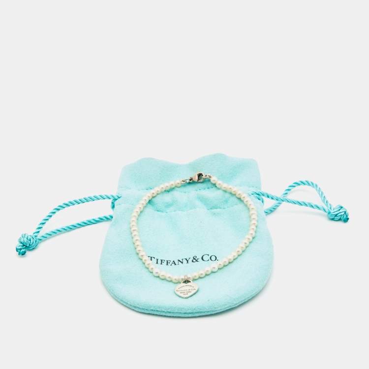 Pre Owned Tiffany & Co. Return To Tiffany Cultured Pearl Sterling Silver Heart Tag Bracelet