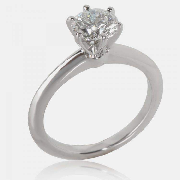 Pre Owned Tiffany & Co. Platinum and Diamond Engagement Solitaire Ring EU 49