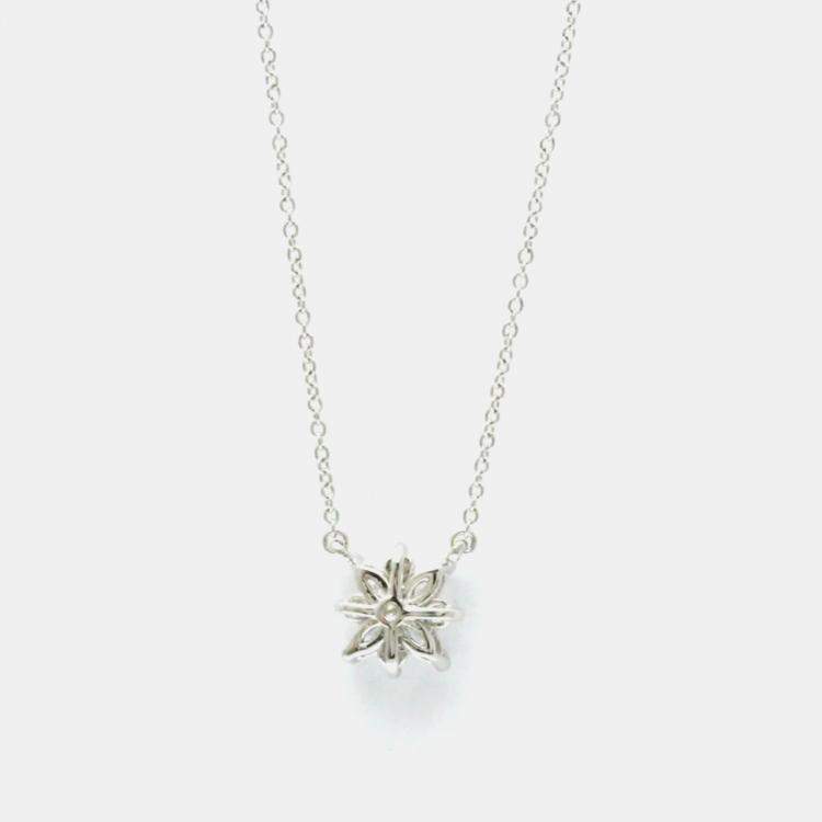 Pre Owned Tiffany & Co. Platinum Diamond Victoria Cluster Pendant Necklace