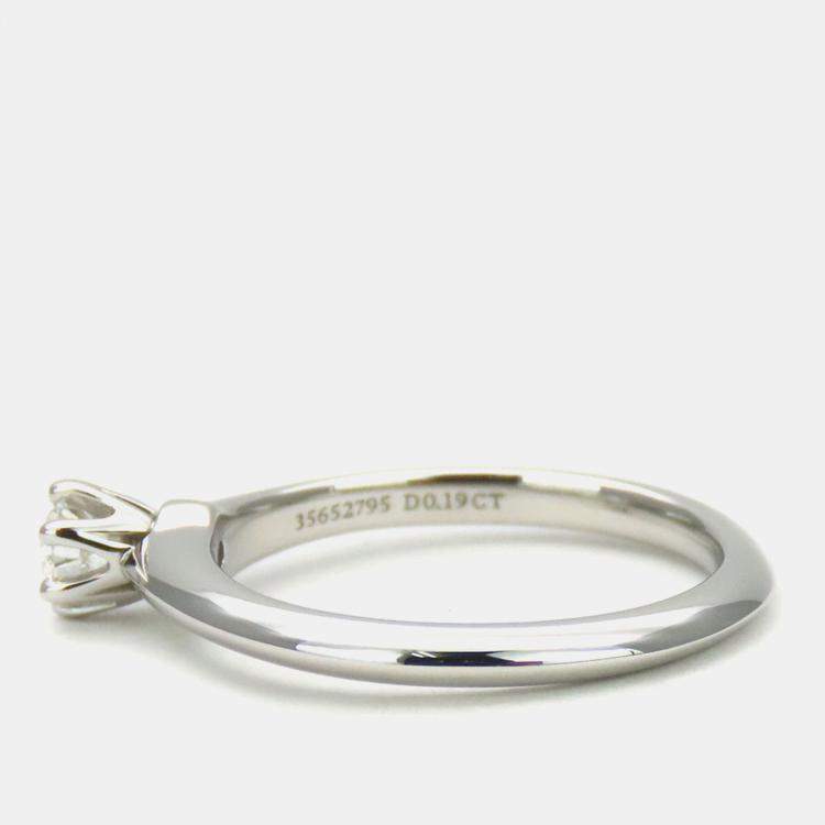 Pre Owned Tiffany & Co. Platinum and Diamond Solitaire Ring EU 49