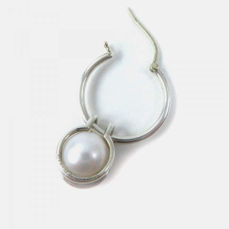 Pre Owned Tiffany & Co Pearl Hoop Earrings Sv925 Silver Silver Metal