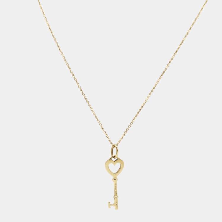 Pre Owned Tiffany & Co. Key Heart Mini 18k Yellow Gold Pendant Necklace