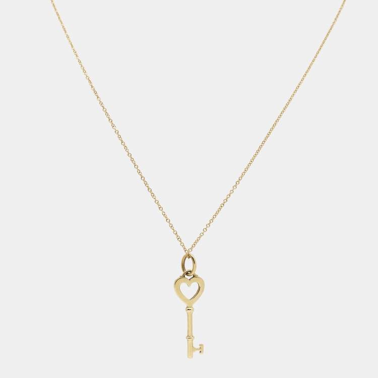 Pre Owned Tiffany & Co. Key Heart Mini 18k Yellow Gold Pendant Necklace