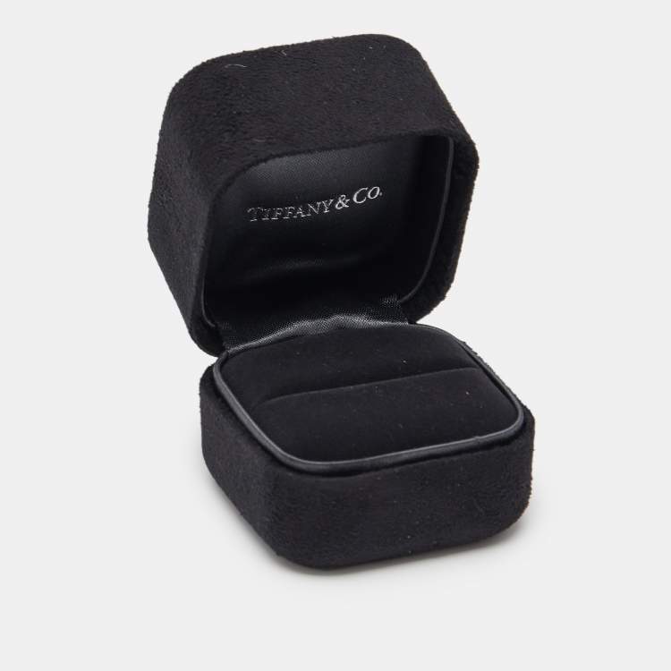 Pre Owned Tiffany & Co. Tiffany T 18k Yellow Gold Chain Ring 61