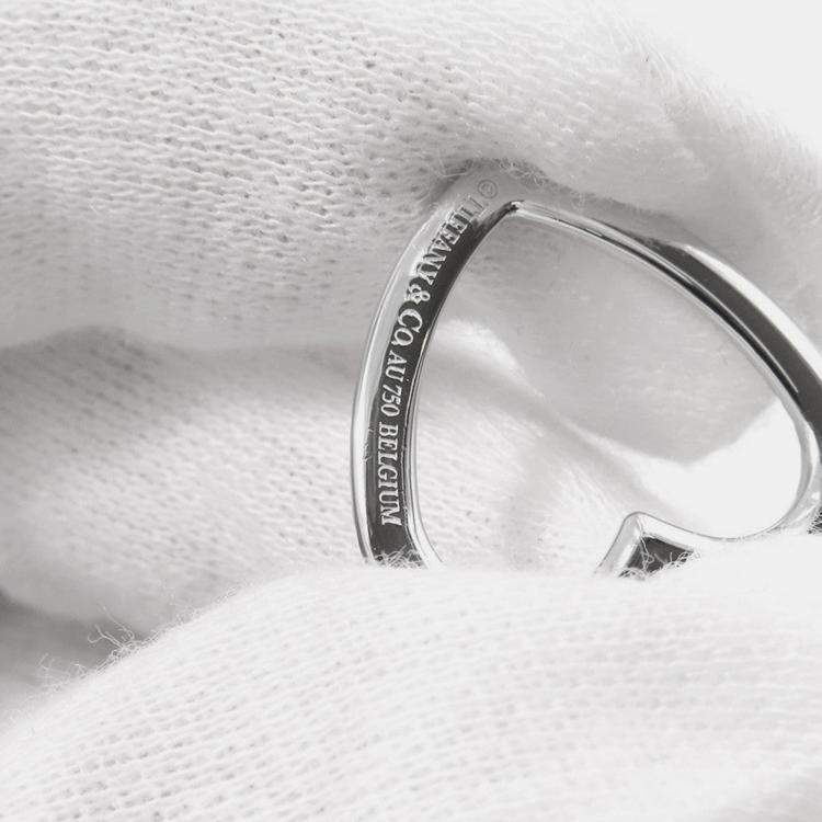 Pre Owned قلادة تيفاني & كو. تيفاني مترو ذهب أبيض عيار 18 وألماس