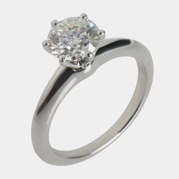 Pre Owned Tiffany & Co. Platinum and Diamond Solitaire Ring EU 52