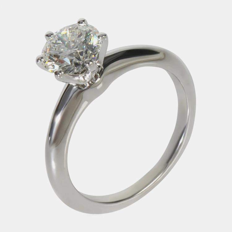 Pre Owned Tiffany & Co. Platinum and Diamond Solitaire Ring EU 52