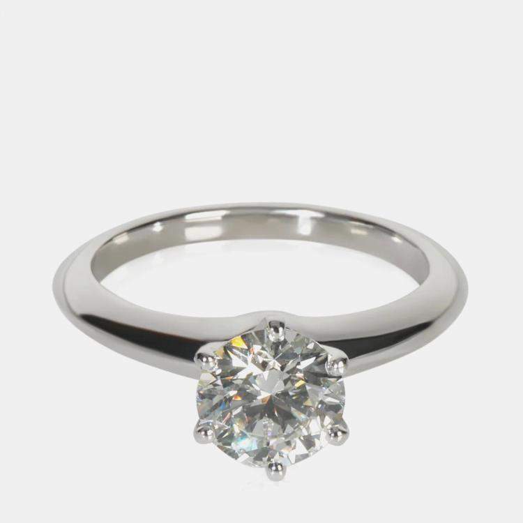 Pre Owned Tiffany & Co. Platinum and Diamond Solitaire Ring EU 52